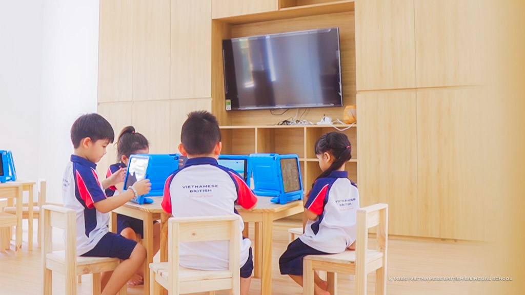 Hòa ca các ca khúc Giáng sinh tiếng Anh chuẩn bản ngữ